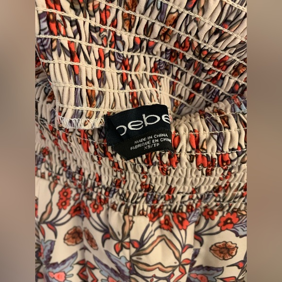 BEBE • Airy Wide-Leg Floral Pants - Picture 8 of 11